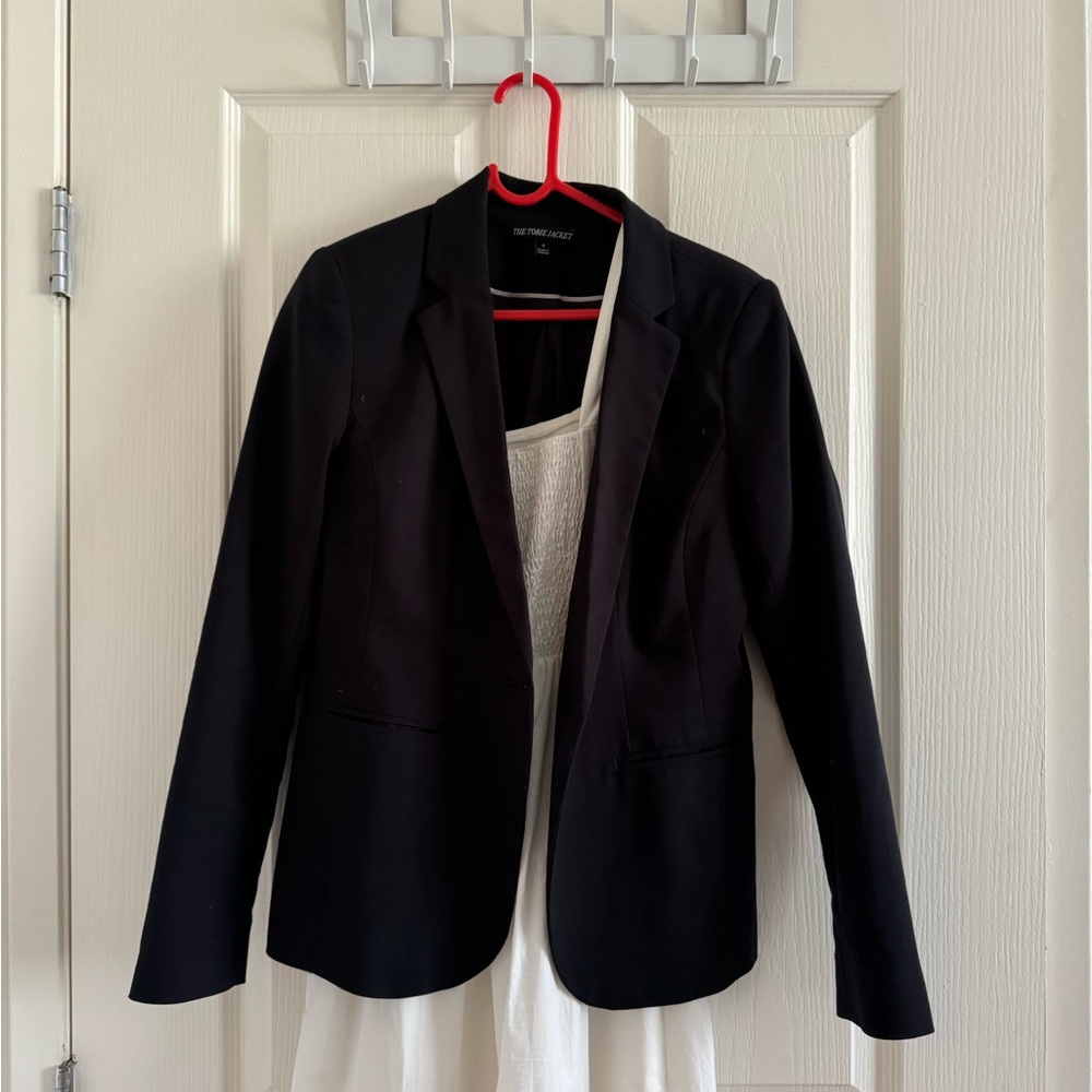 Black women’s suit jacket The Torie Jacket Size 6 for office official